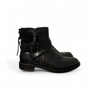 Ecco Black Leather Ankle Booties